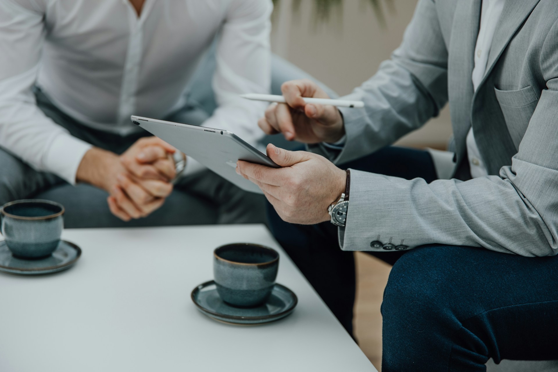 You are currently viewing Investor-Friendly Mortgage Lenders Helping You Secure the Best Rates Easily